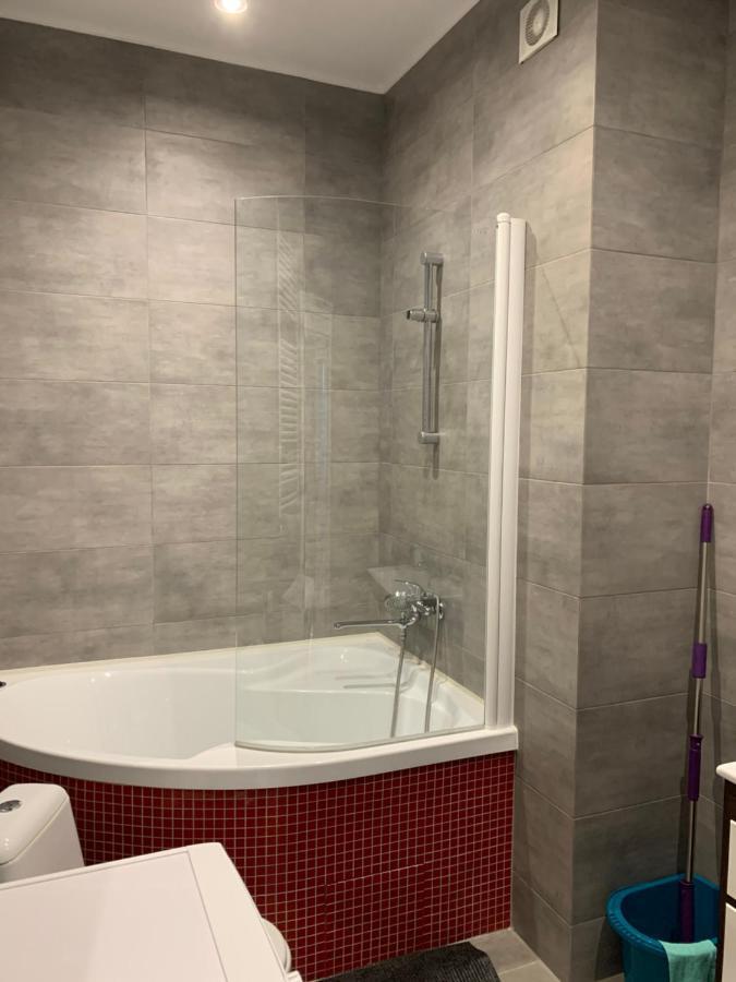 Срібний Дім Apartments Truskavec' Esterno foto